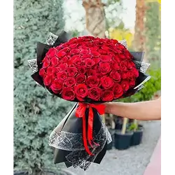 Natural Red Flower Bouquet, Black Wrapping, 99 Flowers