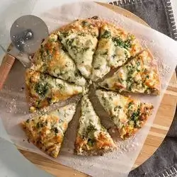 Alfredo Pizza