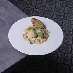 Fettuccine Alfredo