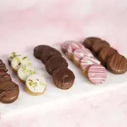 Petit Four