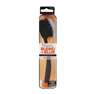 Blend + Blur Base Foundation Brush 01745 _ REAL TECHNIQUES
