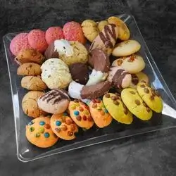Petit Four