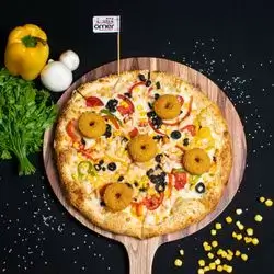 Falafel Italian Pizza