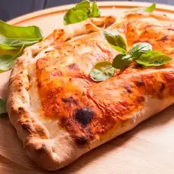 Mixed Closed Pizza