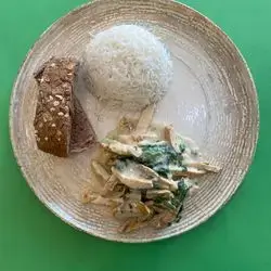 Chicken With Spinach