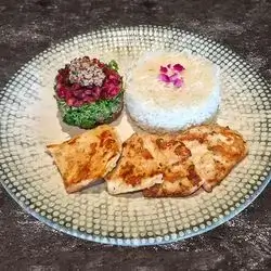 Diet chicken with quinoa 