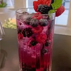 Mixed Berry Iced Tea