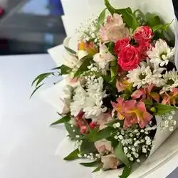 Flower bouquet for sick
