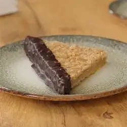 Almond Corner