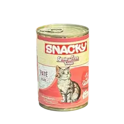 Snacky Grain-Free sterilised cat food with salmon.