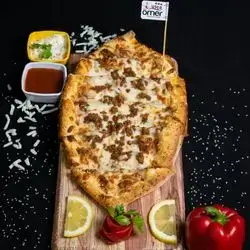 Meat And Cheese Pide