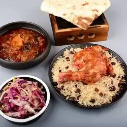 Rice With Red Beans And Fried Chicken