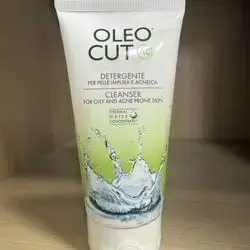 Oleo Cut Ac cleanser for oily skin