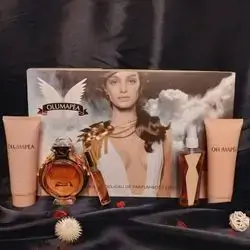 Women's perfume set for special occasions