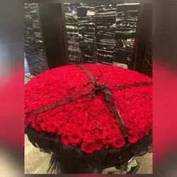 Large Imported Natural Red Rose Bouquet – 1199 Flowers