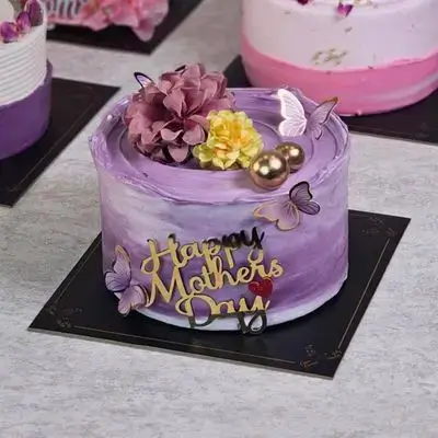 Mother's Day Cake 016