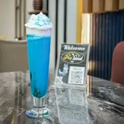 Blue Hawaii Milkshake