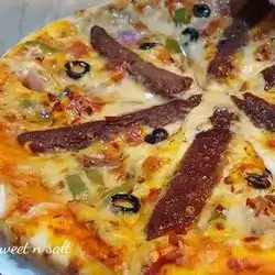 Kebab Pizza