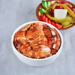 Hummus Fata With Chicken Shawarma