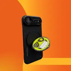 Magnetic phone grip
