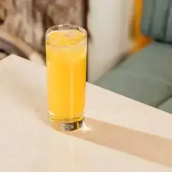 Fresh orange juice