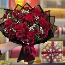 Red Flowers Bouquet