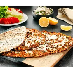 Lahmacun with Cheese