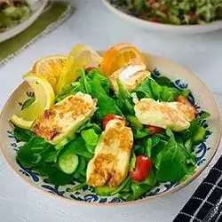 Halloumi Salad
