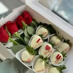 Strawberry Box