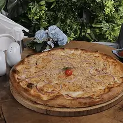 Tuna Pizza