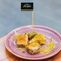 Baklava 4 Pcs