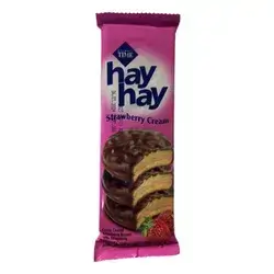 Hay Hay Biscuit With Strawberry Cream 30g