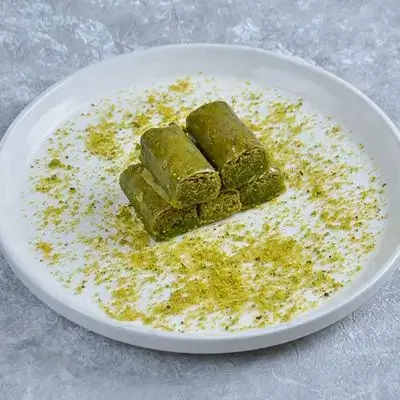Turkish Cigar Baklava With Pistachios