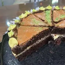 Cake - 1 Piece