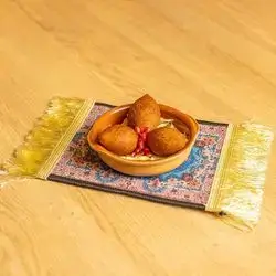 Fried Kibbeh Stuffed with Meat (3 Pieces)