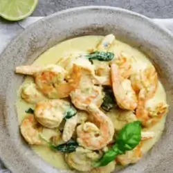 Shrimp with White Sauce