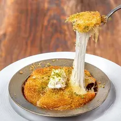 Kunafa Cheese With Ice Cream