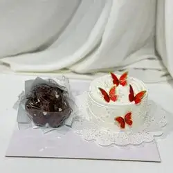 Mini Cake With Chocolate Flower