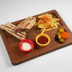 کص لحم غنم بالخبز + بطاطا مقلية