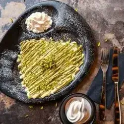 Pistachio Crepe