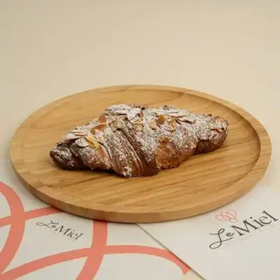 Large Almond Croissant