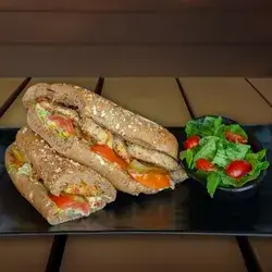 Grilled chicken Baguette 538 Calories