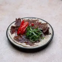 Iraqi Hummus WIth Gass
