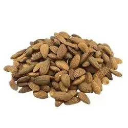 Raw almonds half a kilo