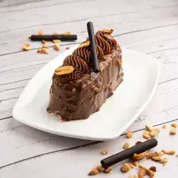 Snickers Mousse Cake