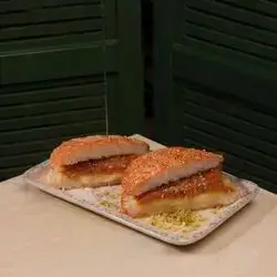 Kaake Knefe