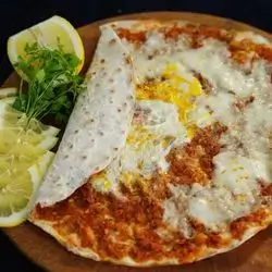 Egg Lahmacun