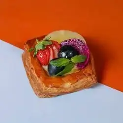 Fruit And Custard Pide
