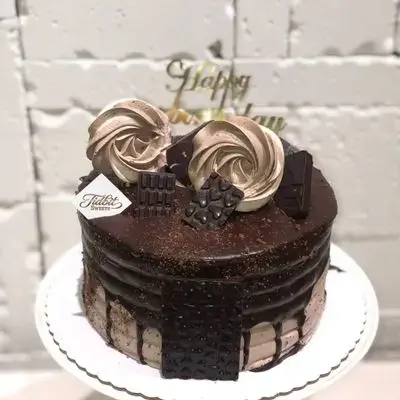 Chocolate flowers cake