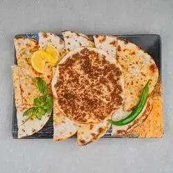 Pomegranate Molasses Lahmacun